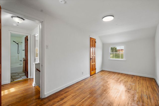 276 E Miller AVENUE, Munhall, PA 15120