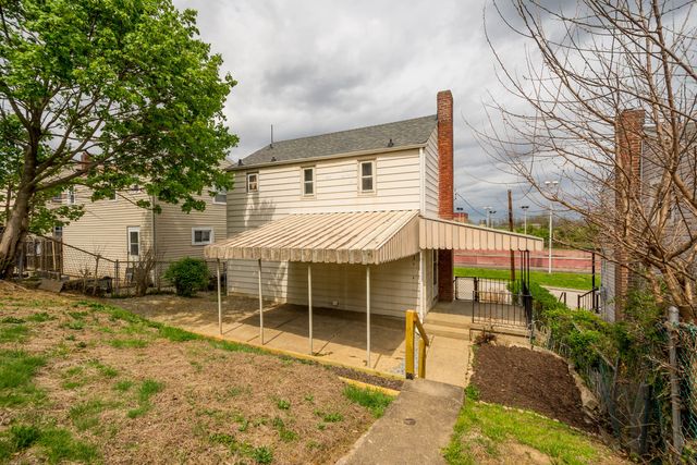 276 E Miller AVENUE, Munhall, PA 15120