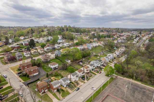 276 E Miller AVENUE, Munhall, PA 15120