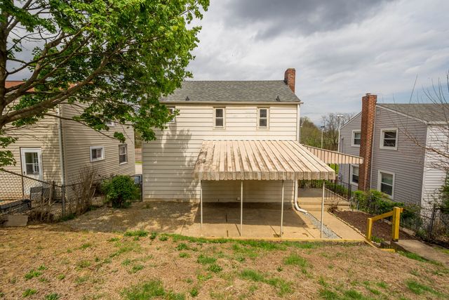 276 E Miller AVENUE, Munhall, PA 15120