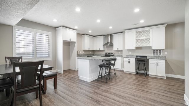 7232 W LUMINOUS WAY, West Valley City, UT 84081