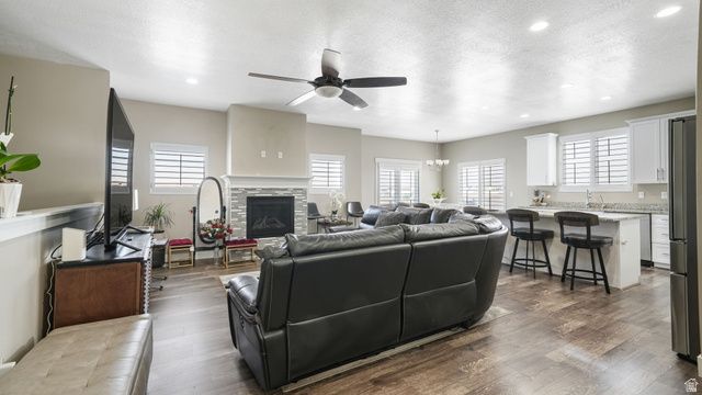 7232 W LUMINOUS WAY, West Valley City, UT 84081