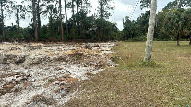 2704 Leeland Heights Boulevard Boulevard, Lehigh Acres, FL 33936