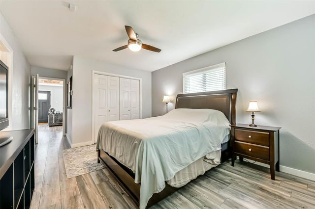 208 Baywood Street, Shoreacres, TX 77571