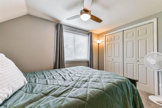 208 Baywood Street, Shoreacres, TX 77571