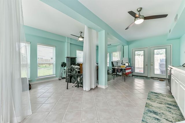 208 Baywood Street, Shoreacres, TX 77571