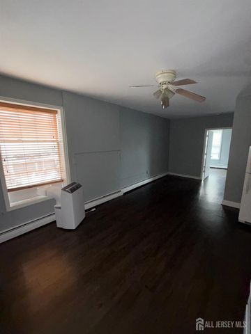 291 High Street 2, Perth Amboy, NJ 08861