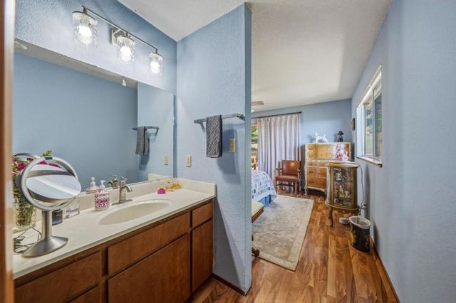 3401 Riviera West Drive, Kelseyville, CA 95451