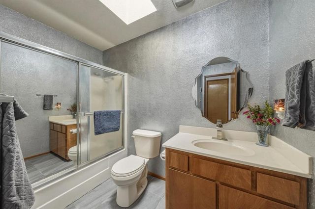 3401 Riviera West Drive, Kelseyville, CA 95451