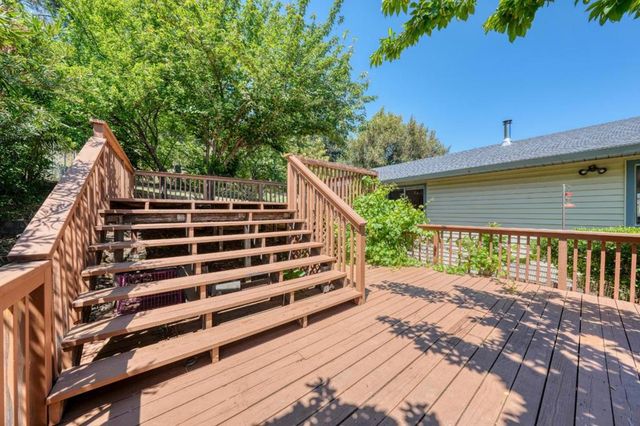 3401 Riviera West Drive, Kelseyville, CA 95451