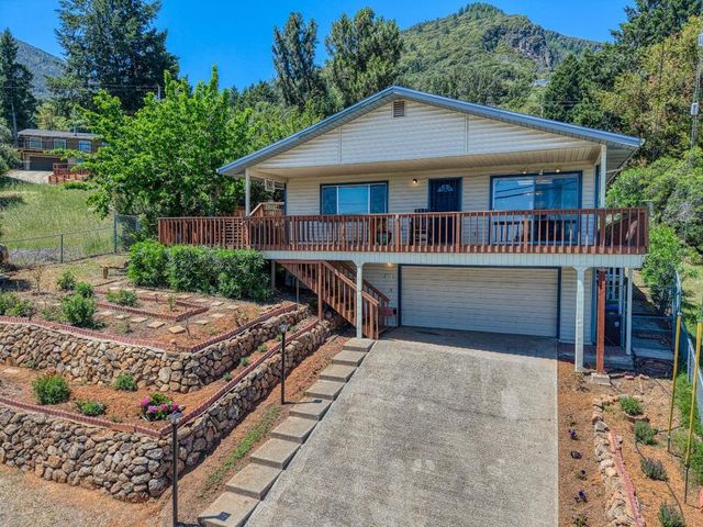 3401 Riviera West Drive, Kelseyville, CA 95451