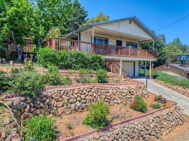 3401 Riviera West Drive, Kelseyville, CA 95451