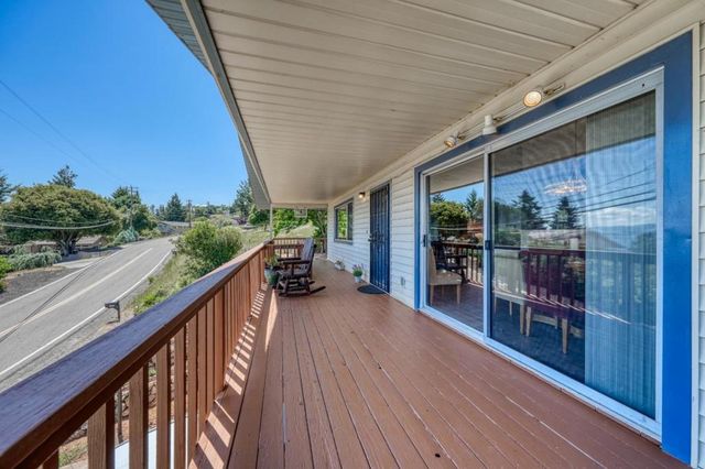 3401 Riviera West Drive, Kelseyville, CA 95451