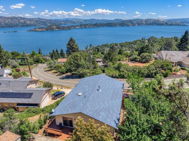 3401 Riviera West Drive, Kelseyville, CA 95451