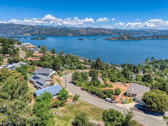 3401 Riviera West Drive, Kelseyville, CA 95451