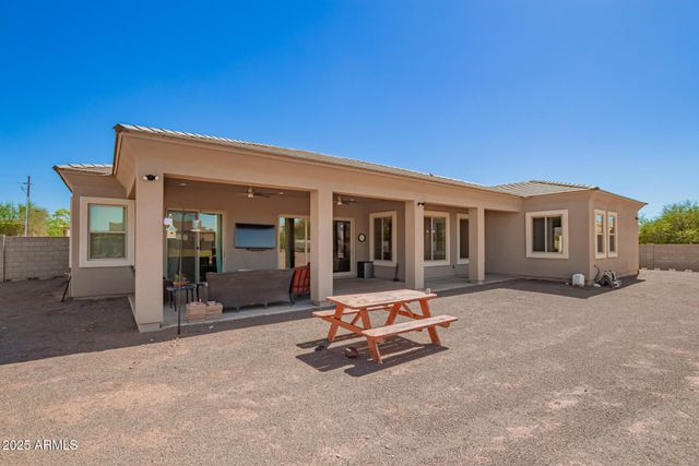 39024 N 11TH Avenue, Phoenix, AZ 85086