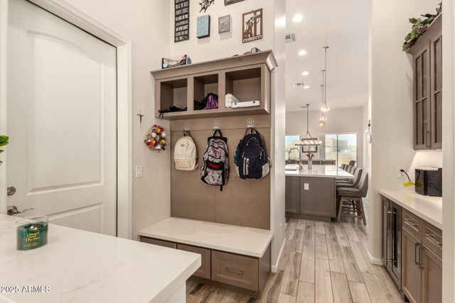 39024 N 11TH Avenue, Phoenix, AZ 85086