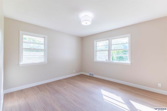 4451 Ellison Avenue, Omaha, NE 68111
