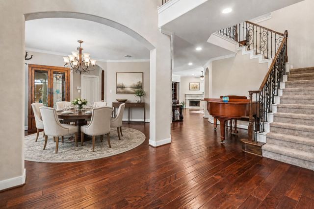 15 Verdin Place, The Woodlands, TX 77389