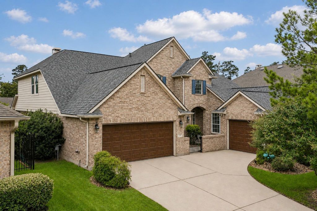 15 Verdin Place, The Woodlands, TX 77389