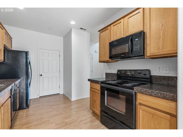 16075 Sw WHISTLING SWAN Ln, Beaverton, OR 97007