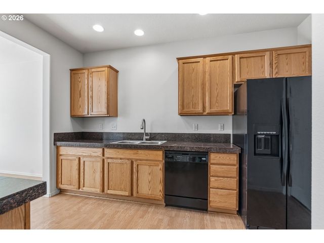 16075 Sw WHISTLING SWAN Ln, Beaverton, OR 97007