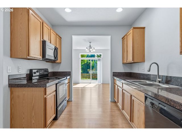 16075 Sw WHISTLING SWAN Ln, Beaverton, OR 97007