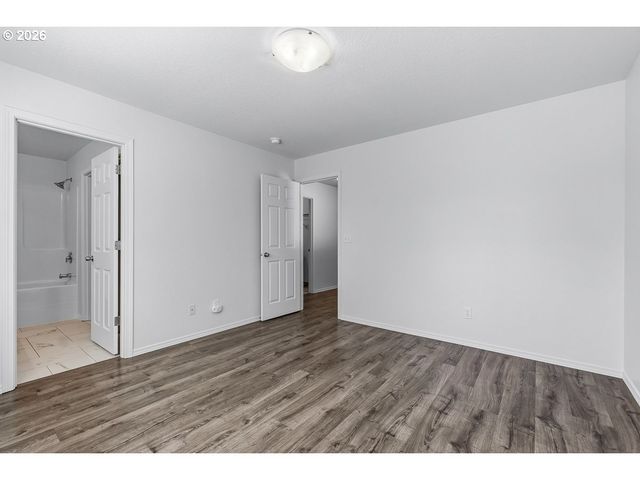 16075 Sw WHISTLING SWAN Ln, Beaverton, OR 97007