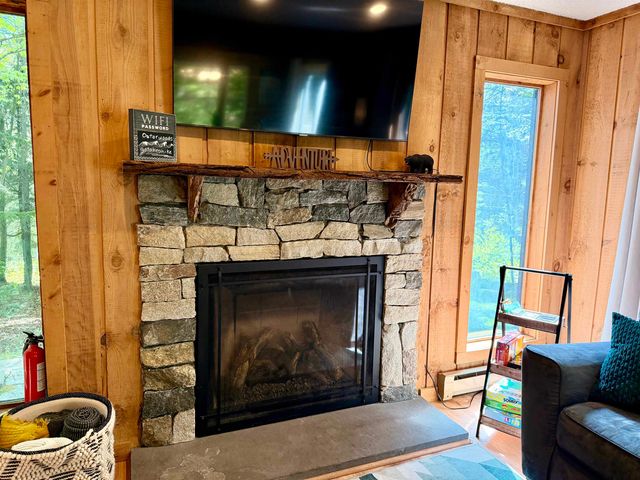 6 Outer Limit Lane, Wilmington, VT 05363