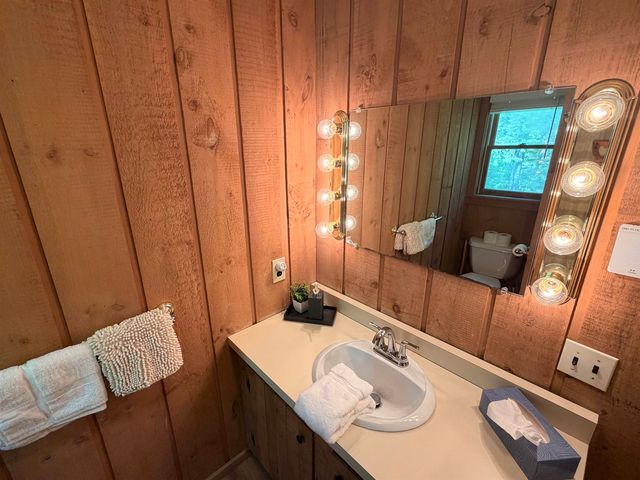 6 Outer Limit Lane, Wilmington, VT 05363