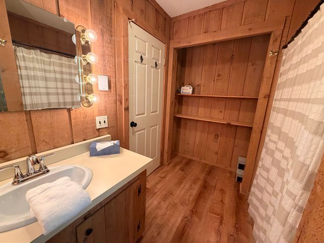 6 Outer Limit Lane, Wilmington, VT 05363