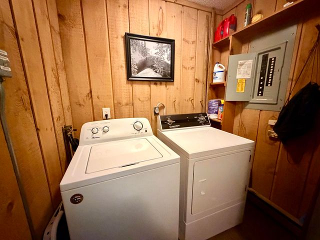 6 Outer Limit Lane, Wilmington, VT 05363