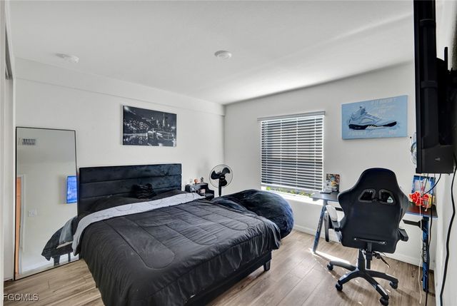 3823 SW 8th CT, Cape Coral, FL 33914