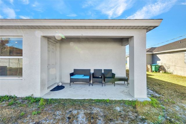 3823 SW 8th CT, Cape Coral, FL 33914