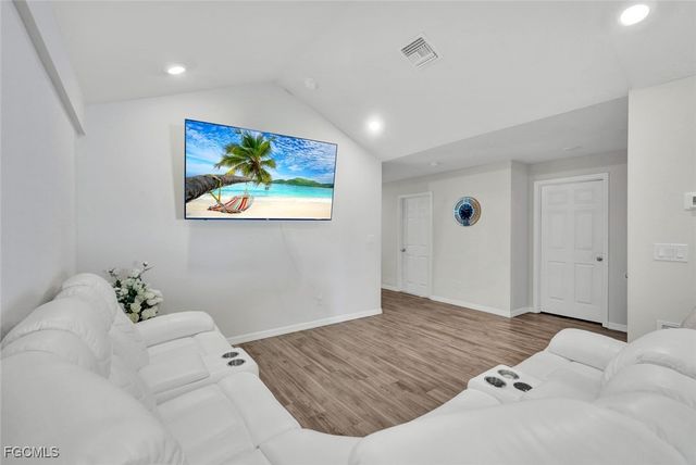 3823 SW 8th CT, Cape Coral, FL 33914