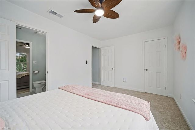 1056 Still Harbor CIR, Chesapeake, VA 23320