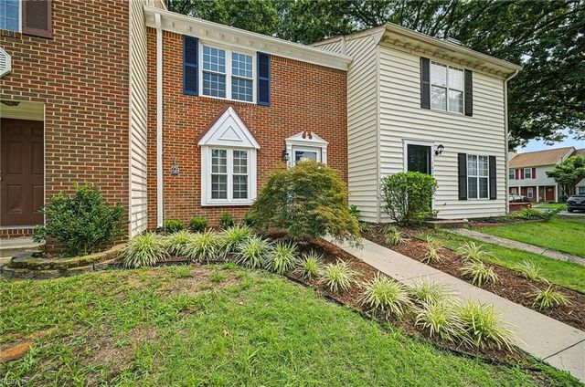 1056 Still Harbor CIR, Chesapeake, VA 23320