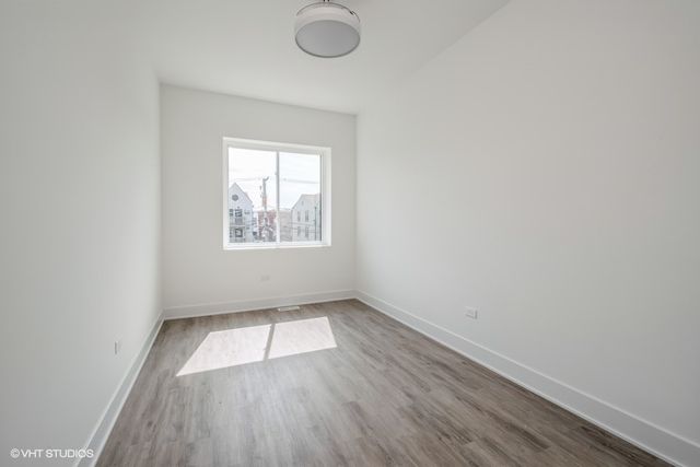 530 E 44TH Place, Chicago, IL 60653