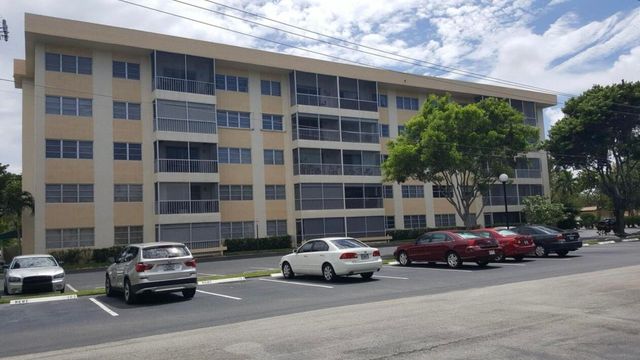 50 SW 3rd 1060, Boca Raton, FL 33432