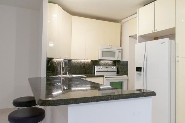 50 SW 3rd 1060, Boca Raton, FL 33432