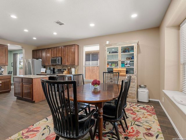 145 YEAGER CIR, Cibolo, TX 78108