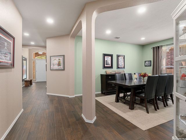 145 YEAGER CIR, Cibolo, TX 78108