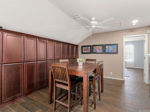 145 YEAGER CIR, Cibolo, TX 78108