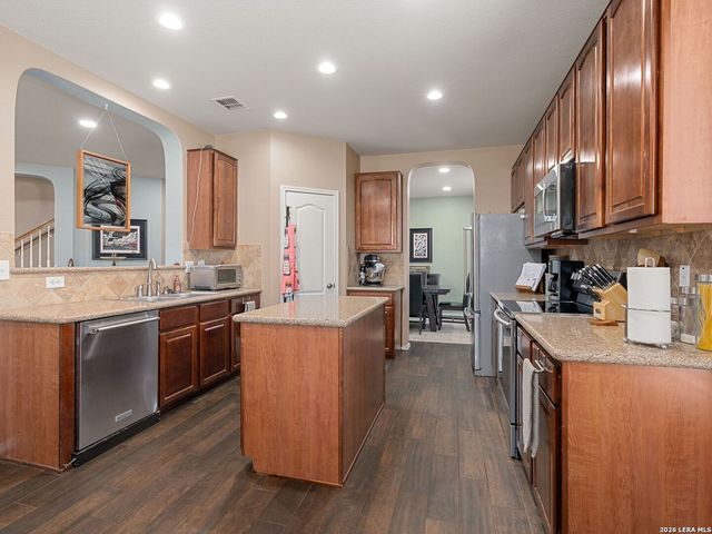 145 YEAGER CIR, Cibolo, TX 78108