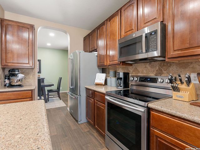 145 YEAGER CIR, Cibolo, TX 78108