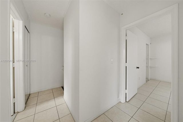 8185 NW 8th Street F5, Miami, FL 33126