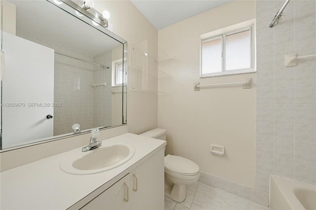 8185 NW 8th Street F5, Miami, FL 33126