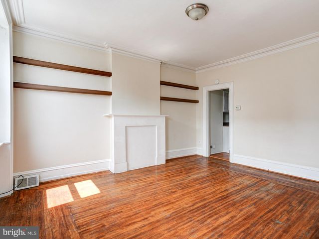 2367 E CUMBERLAND ST, Philadelphia, PA 19125
