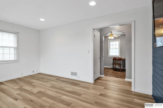 7710 Maywood Street, Ralston, NE 68127