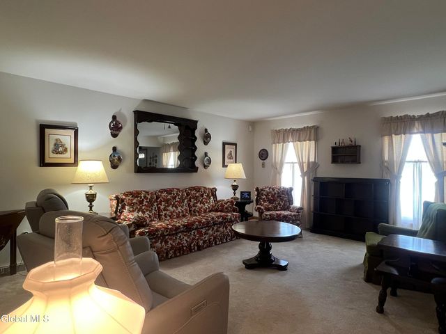 4111 Stonefield Way, Guilderland, NY 12306